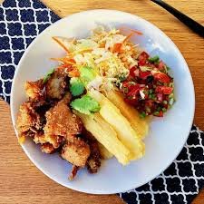 Yuca con Chicharrón